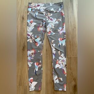 Athleta Floral Patterned Leggings - Multicolor on Gray
